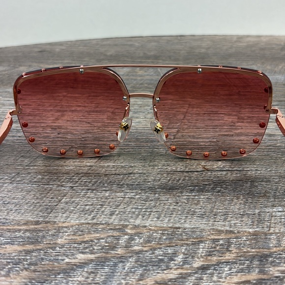 Louis Vuitton Pink THE PARTY 2018 Square Aviator Sunglasses - Picture 5 of 14